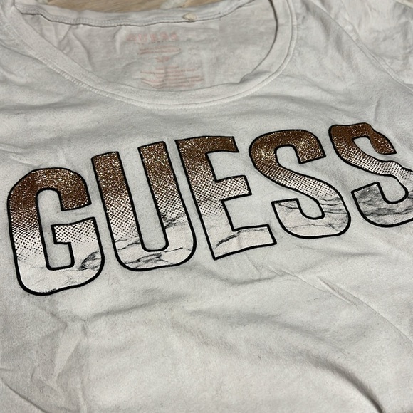 White Guess T-Shirt with Shimmering Rose Gold Glitter + Marble Logo | Size Small - Picture 2 of 5